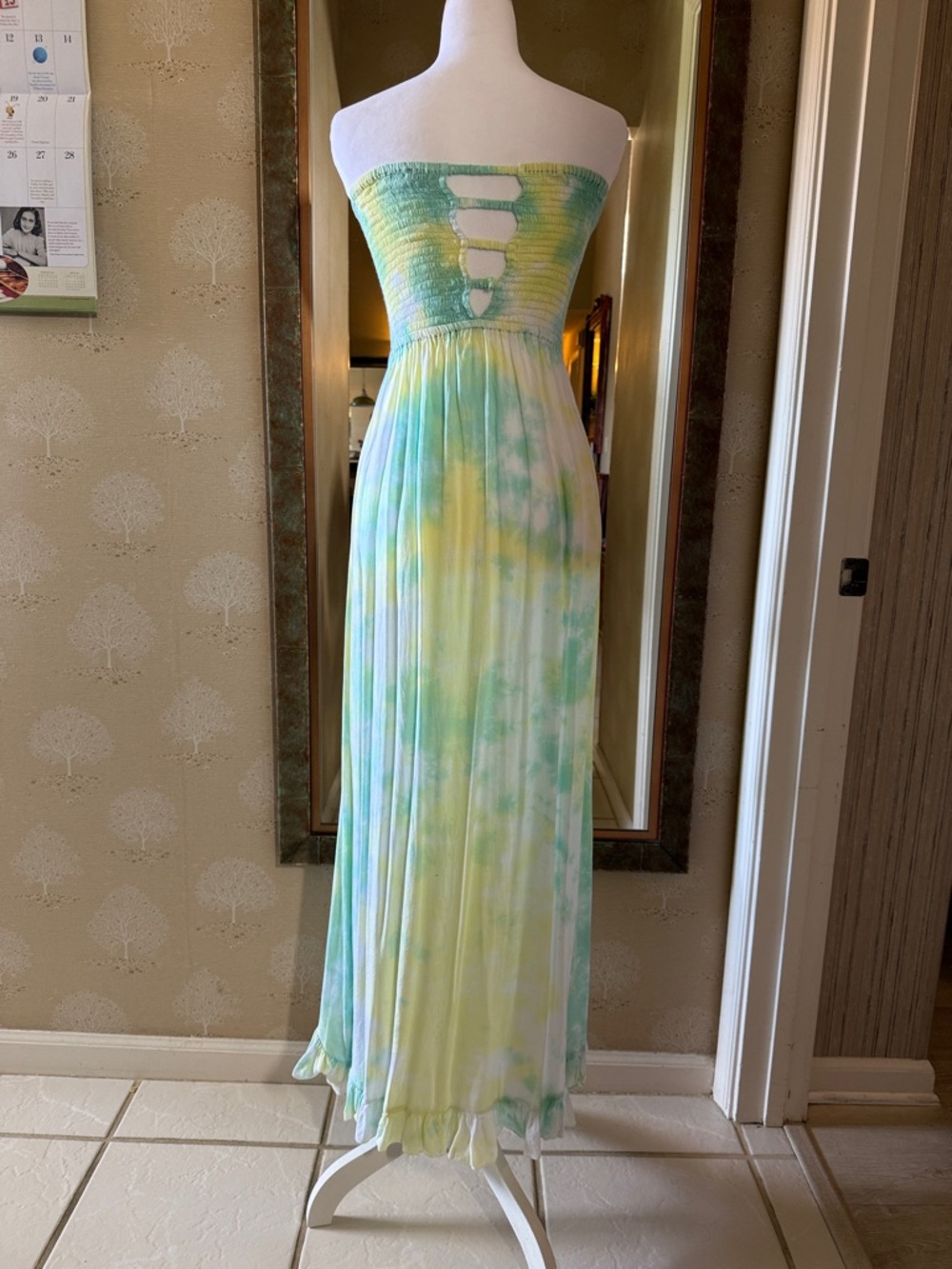 Tiare Hawaii Strapless Tie-Dye Maxi Dress in Mint & Yellow - Picture 5 of 10